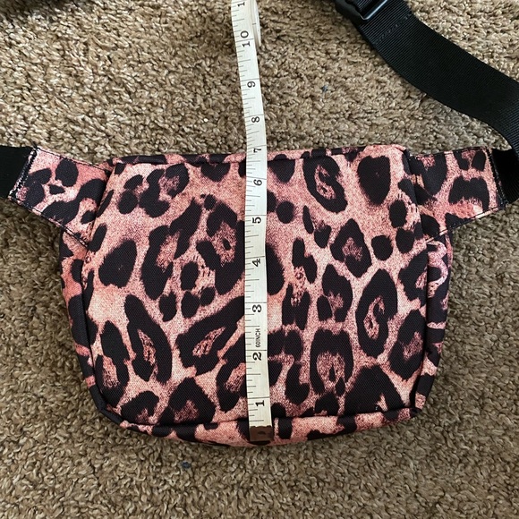 Herschel | Leopard Fanny / Hip Bag - Picture 5 of 5